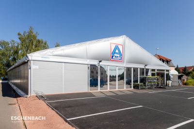 ALDI Verkaufszelt mit Thermodachplanung, Glaselementen und Sandwichfassade
