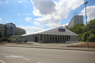 ein Industriezelt von Eschenbach beherbergt eine Aldi-Filiale in Leipzig